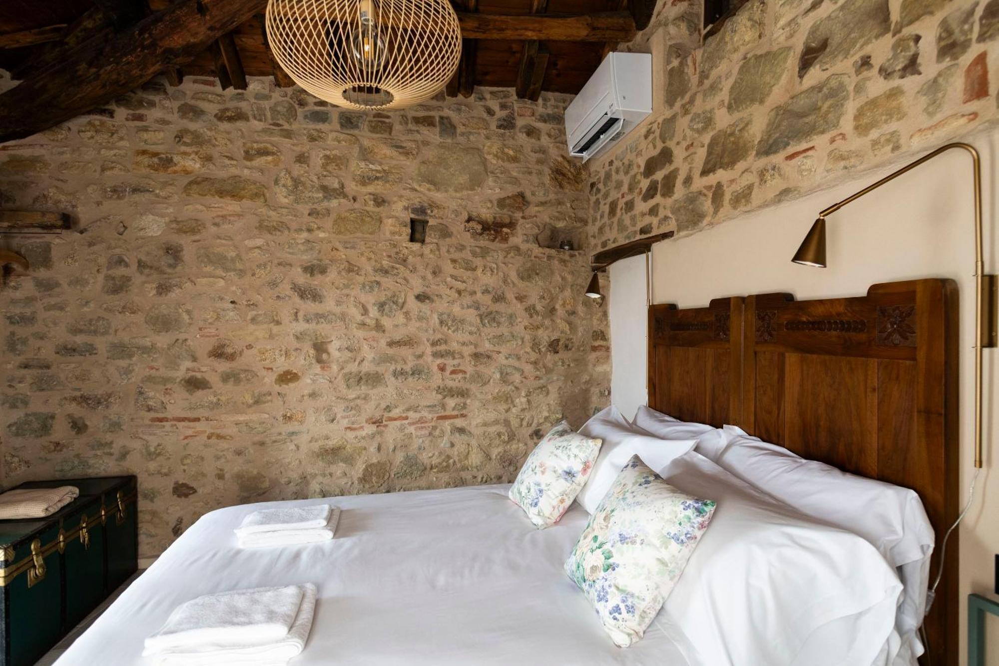 Liela - Ospitalita Di Borgata Hotel Millesimo Bagian luar foto